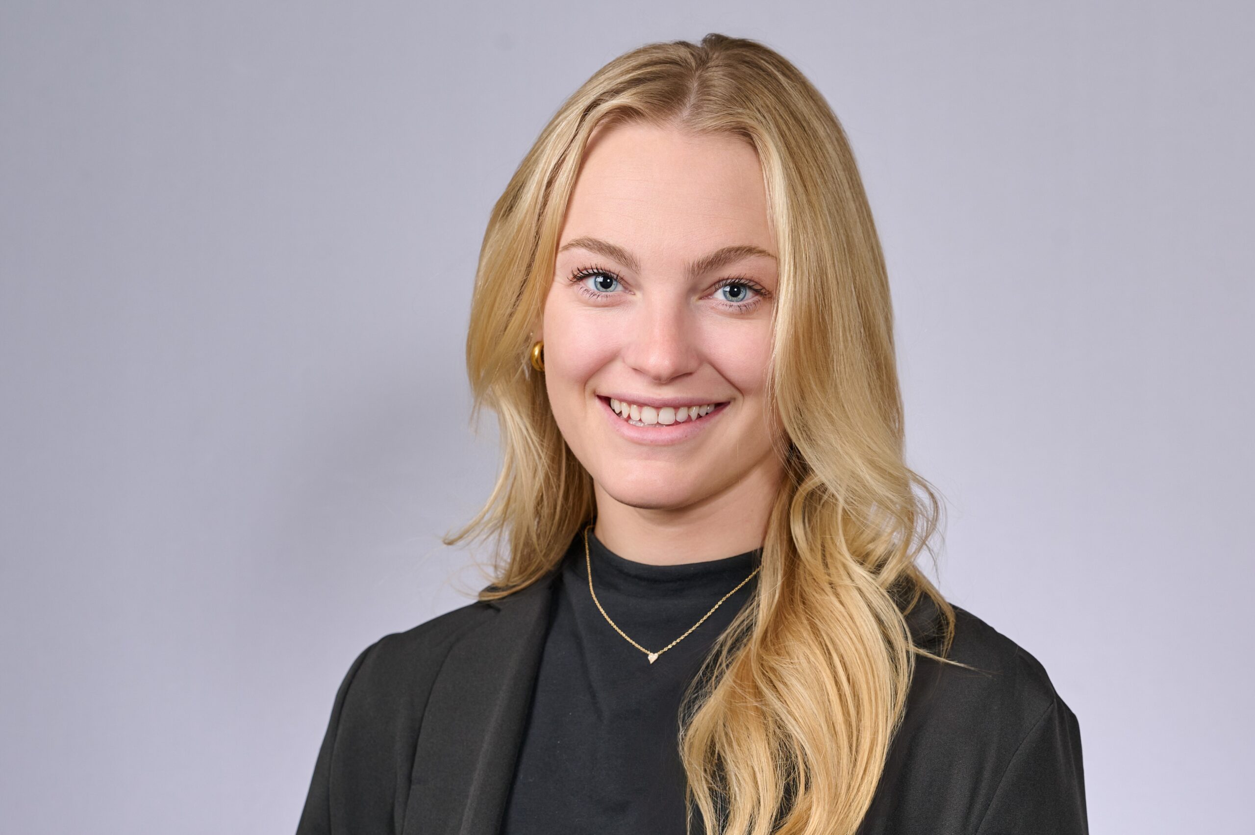 Headshot of Eva Robinson<br />
GenNow Hope Lodge Chair