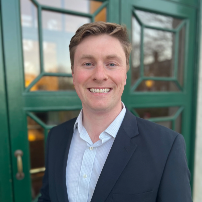 Headshot of Chris Healy